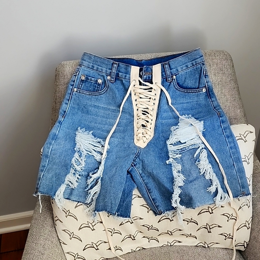 Lace up jean shorts!